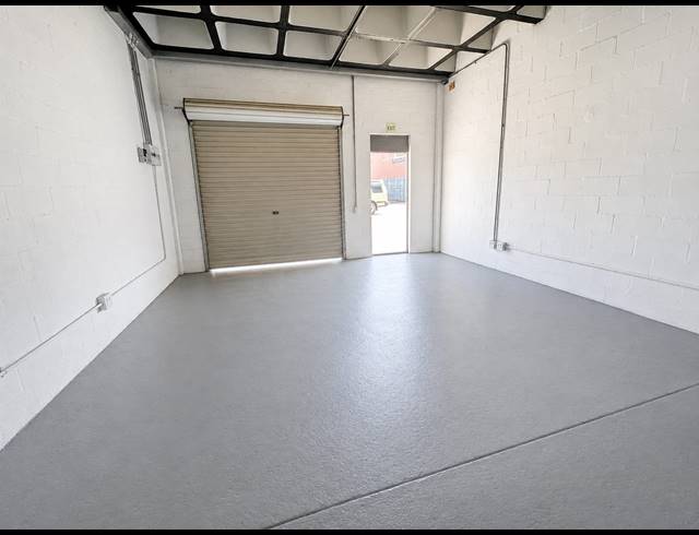 59M² WAREHOUSE TO LET IN PAARDEN EILAND